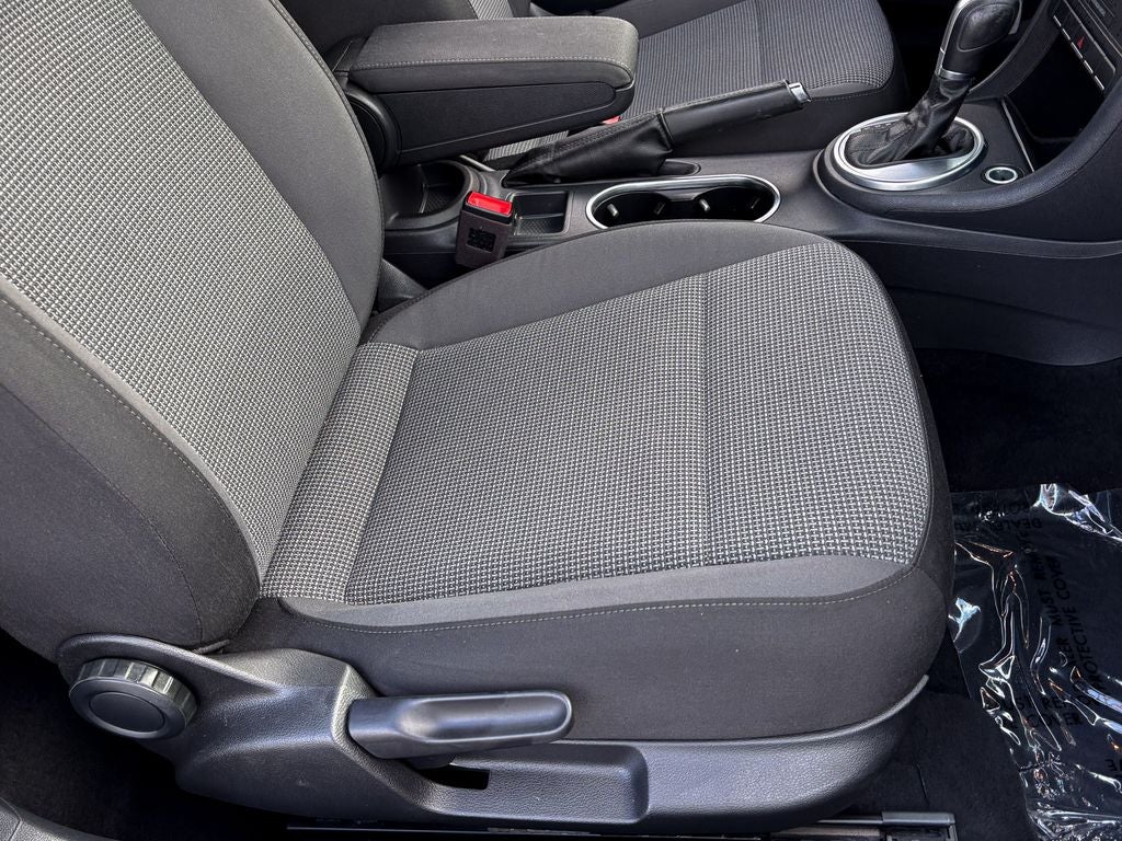 2019 Volkswagen Beetle 2.0T S