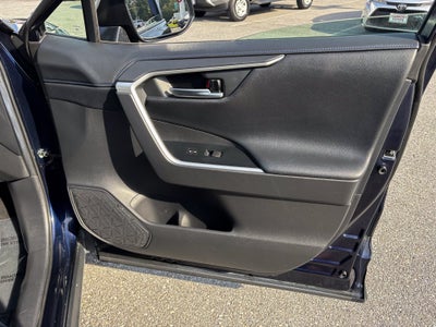 2020 Toyota RAV4 Hybrid XSE