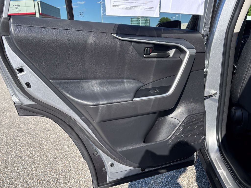 2025 Toyota RAV4 Hybrid LE