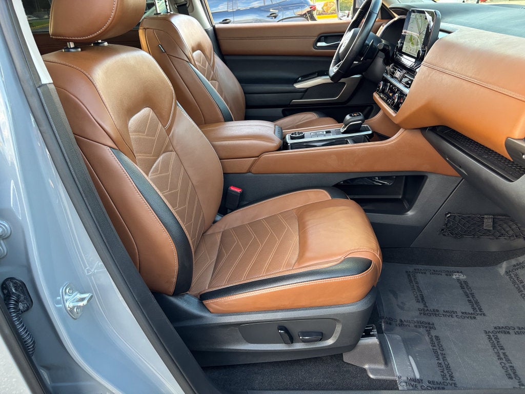 2022 Nissan Pathfinder Platinum