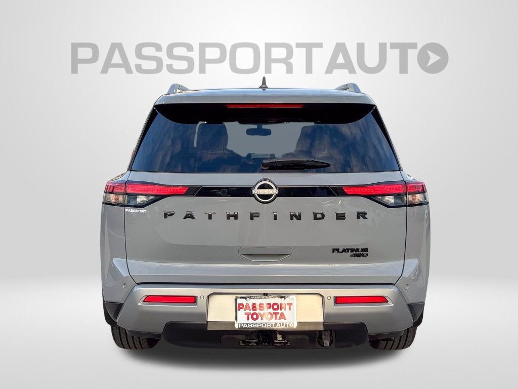2022 Nissan Pathfinder Platinum