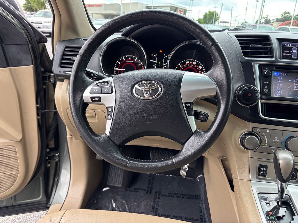 2013 Toyota Highlander SE