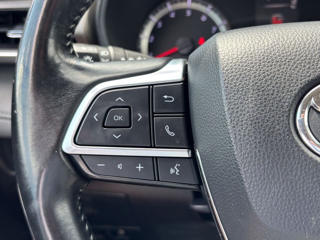 2021 Toyota Highlander LE