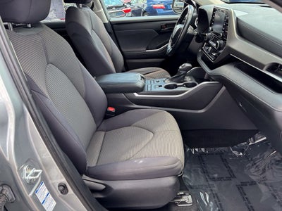 2021 Toyota Highlander LE