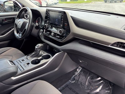 2021 Toyota Highlander LE