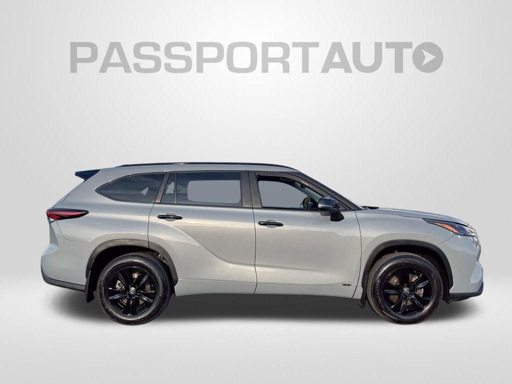 2024 Toyota Highlander Hybrid XLE