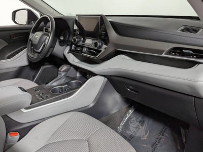 2023 Toyota Highlander LE