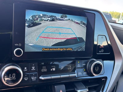 2025 Toyota Highlander LE