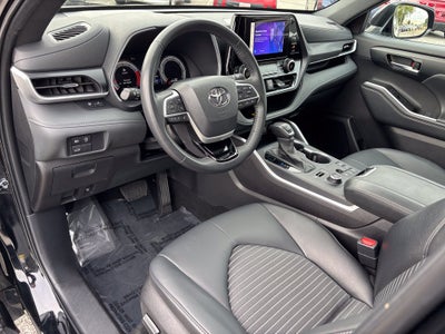 2025 Toyota Highlander XSE