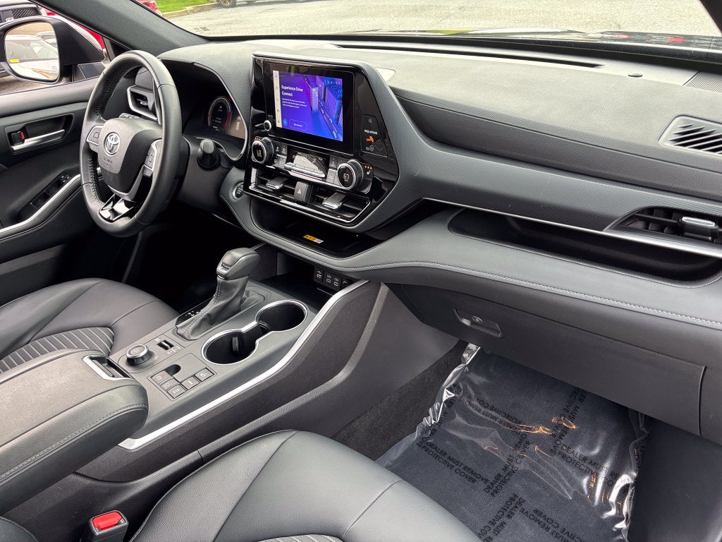 2025 Toyota Highlander XSE