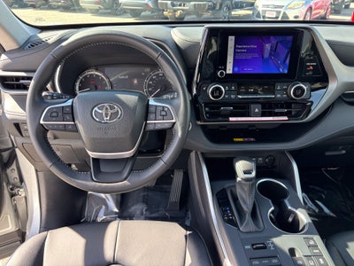 2025 Toyota Highlander XLE