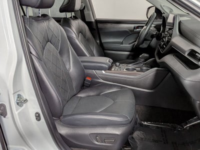 2023 Toyota Highlander Platinum