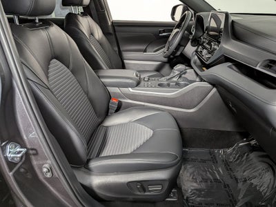 2025 Toyota Highlander XSE