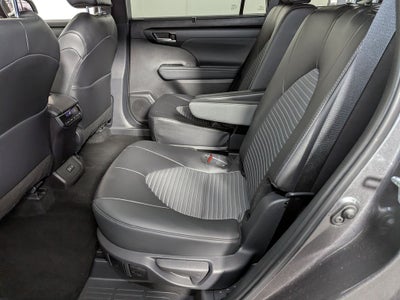 2025 Toyota Highlander XSE