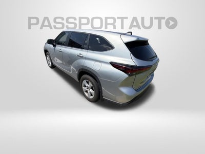 2024 Toyota Highlander LE