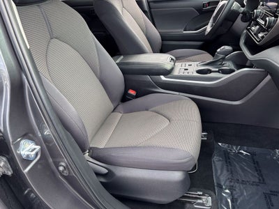 2025 Toyota Highlander LE