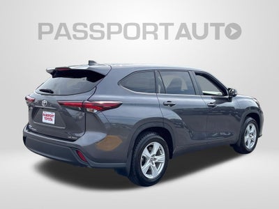 2025 Toyota Highlander LE
