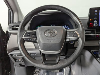 2024 Toyota Sienna XLE 8 Passenger