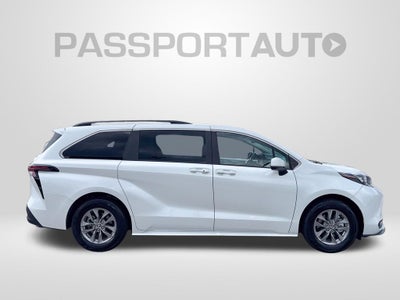 2026 Toyota Sienna XLE 8 Passenger