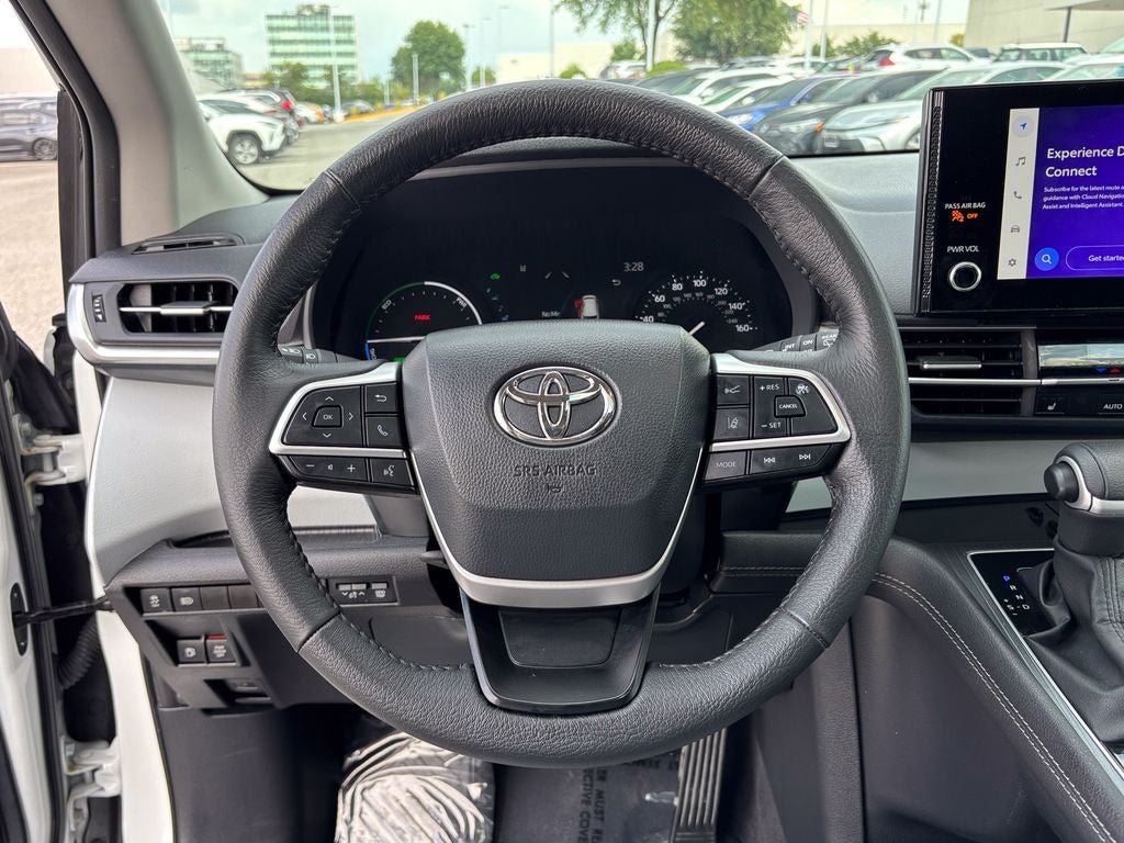2026 Toyota Sienna XLE 8 Passenger