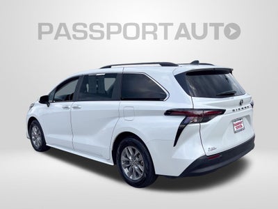 2026 Toyota Sienna XLE 8 Passenger