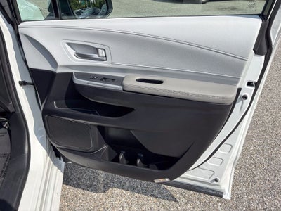2026 Toyota Sienna XLE 8 Passenger