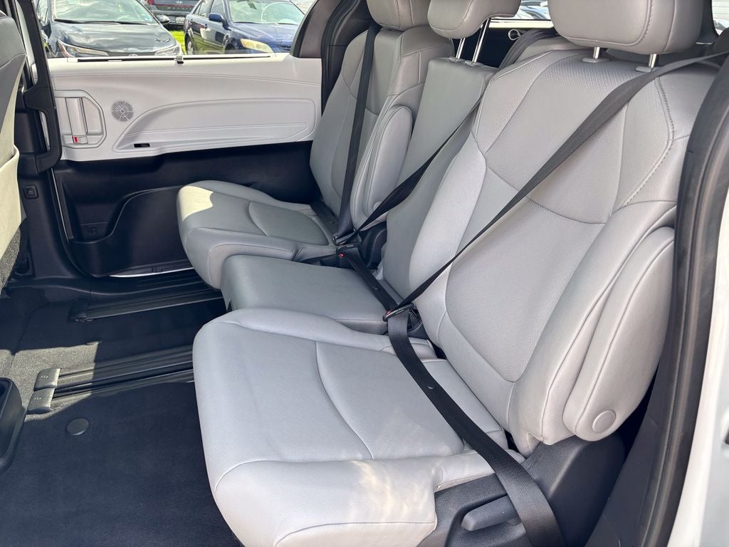2026 Toyota Sienna XLE 8 Passenger