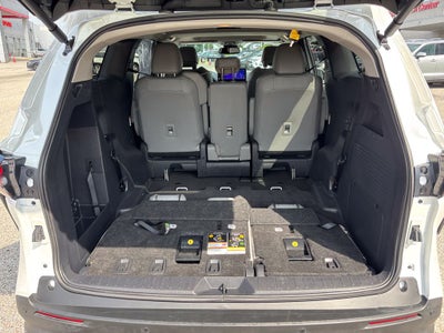 2026 Toyota Sienna XLE 8 Passenger