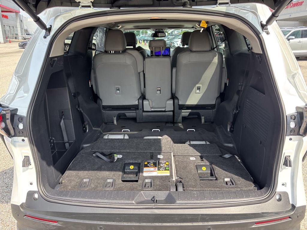 2026 Toyota Sienna XLE 8 Passenger