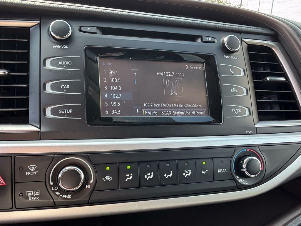 2016 Toyota Highlander LE