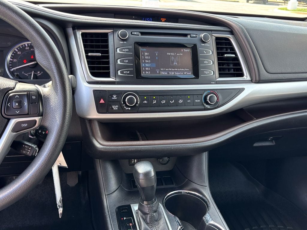 2016 Toyota Highlander LE