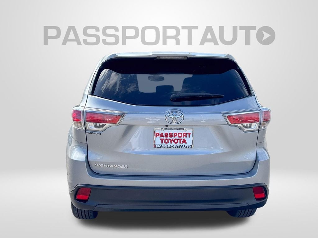 2016 Toyota Highlander LE