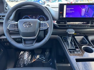 2025 Toyota Sienna Limited 7 Passenger
