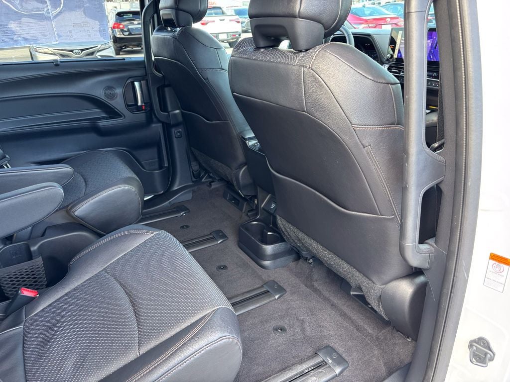 2025 Toyota Sienna Limited 7 Passenger