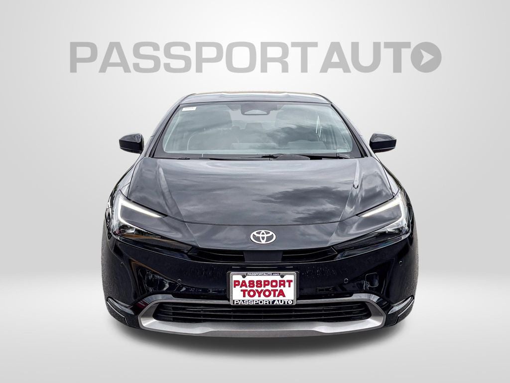 2025 Toyota Prius XLE