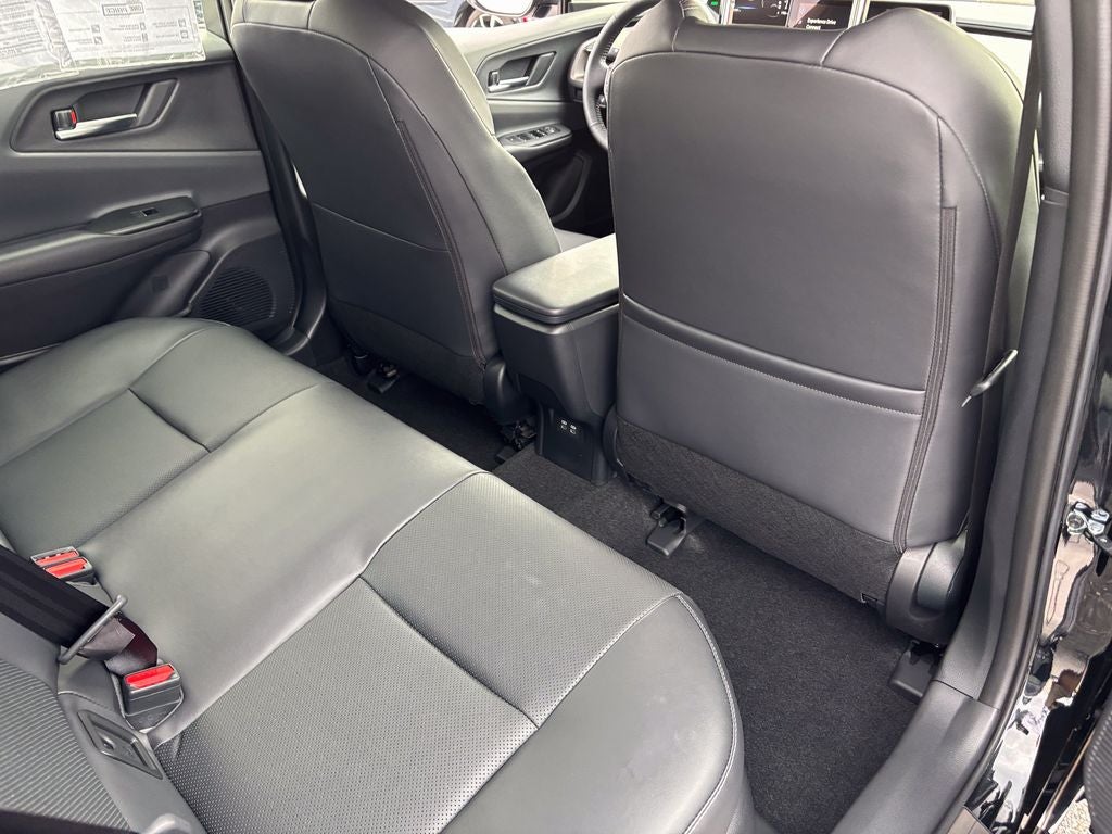 2025 Toyota Prius XLE