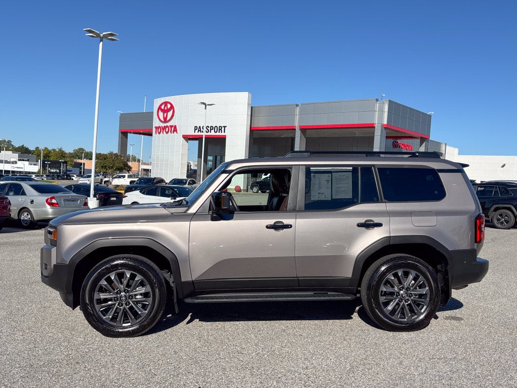 2025 Toyota Land Cruiser 4WD