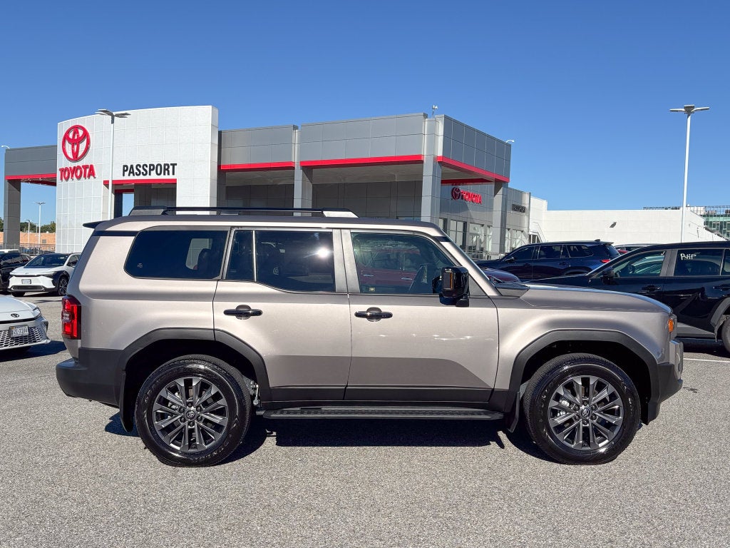 2025 Toyota Land Cruiser 4WD
