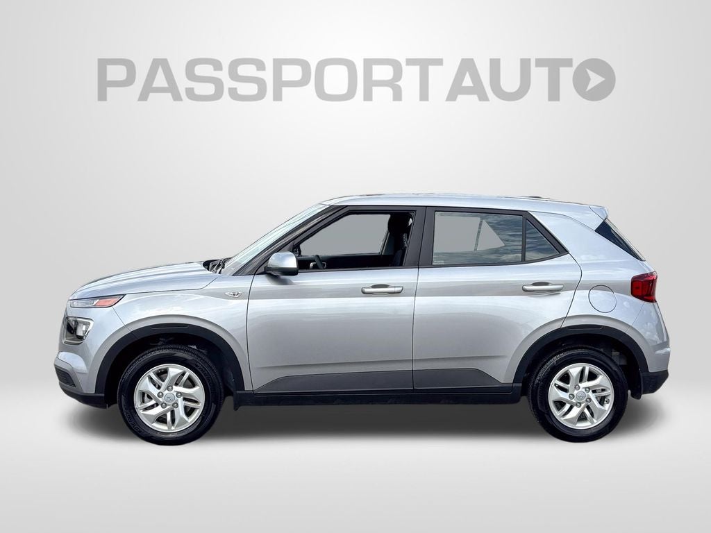 2025 Hyundai Venue SE