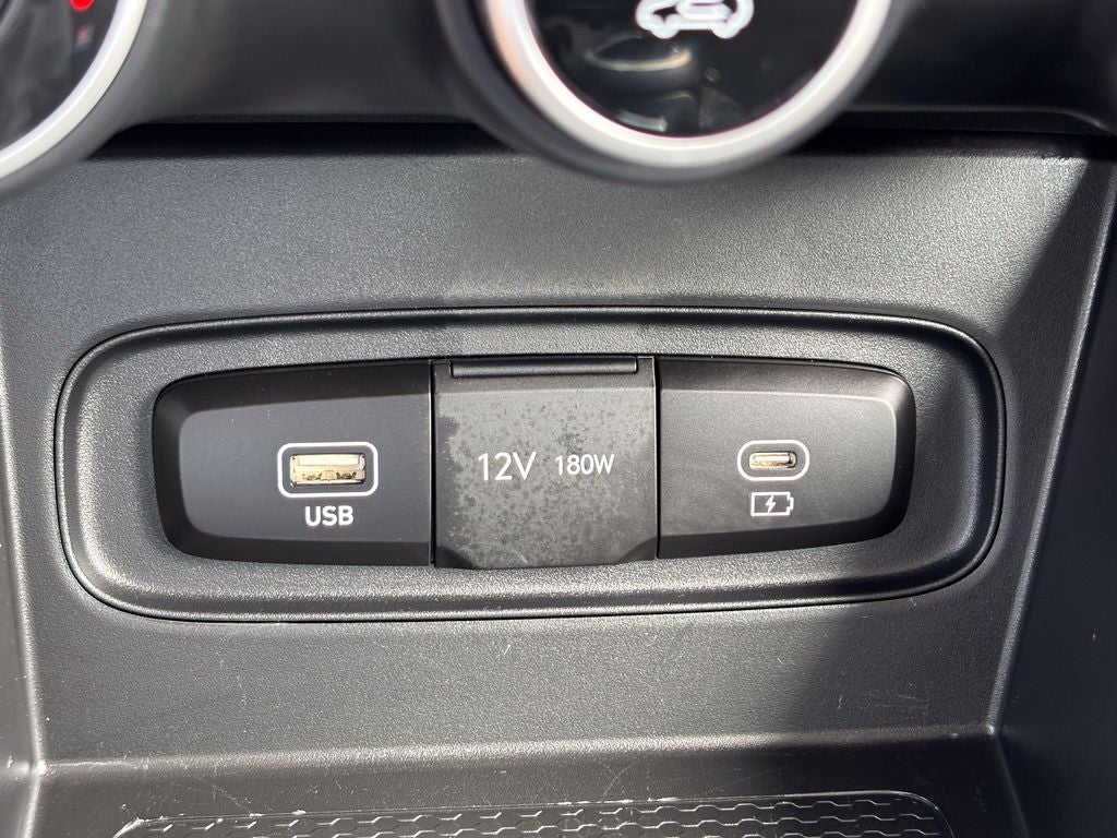2025 Hyundai Venue SE