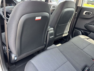 2025 Hyundai Venue SE