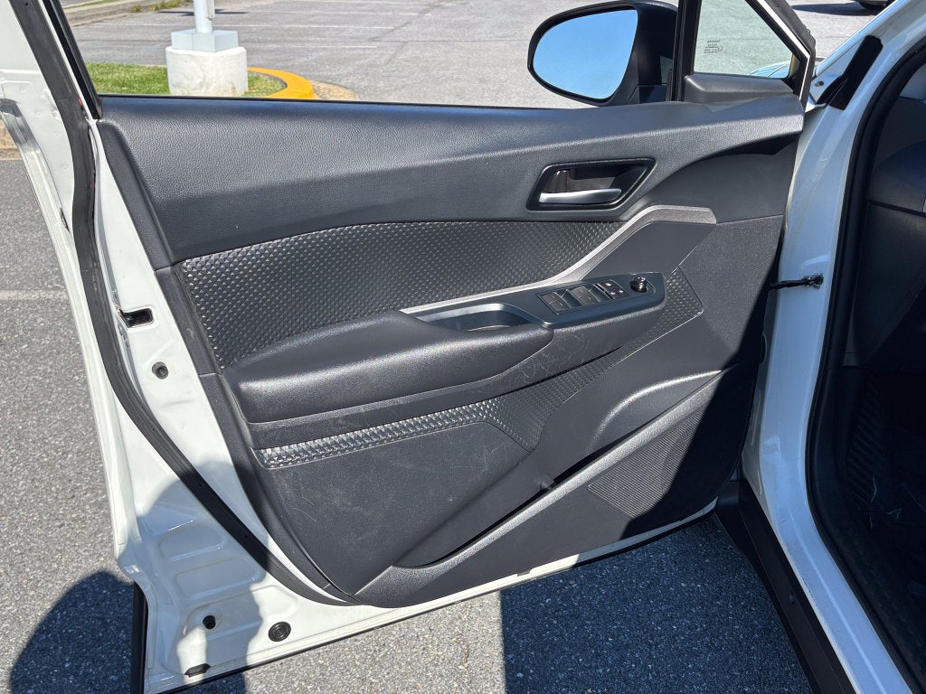 2021 Toyota C-HR LE